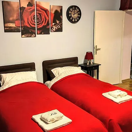 Peti Apartment *